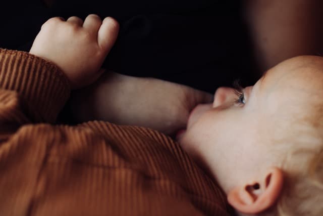 Ramadan : jeûner ou non pendant l’allaitement